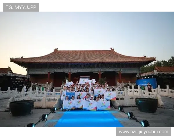 二中足球小孩展现非凡才华 引领校园体育新风潮